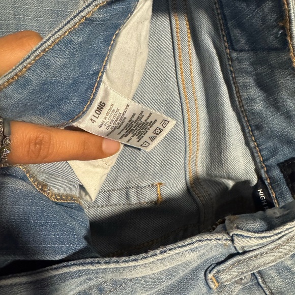 Aeropostale high rise skinny jeans
Size 0
Brand newww!! - Picture 4 of 6